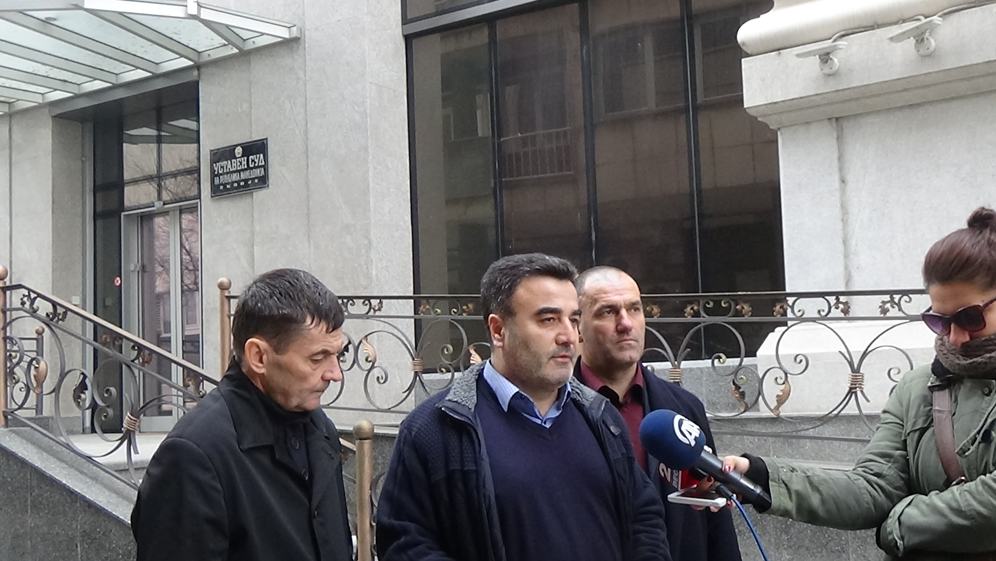 Устите на Груевски и Заев им се полни со демократија, а работат на контрола на медиумите од ВМРО-ДПМНЕ и СДСМ