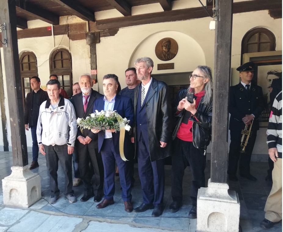 Делегација на Единствена Македонија положи цвеќе на гробот на Гоце Делчев
